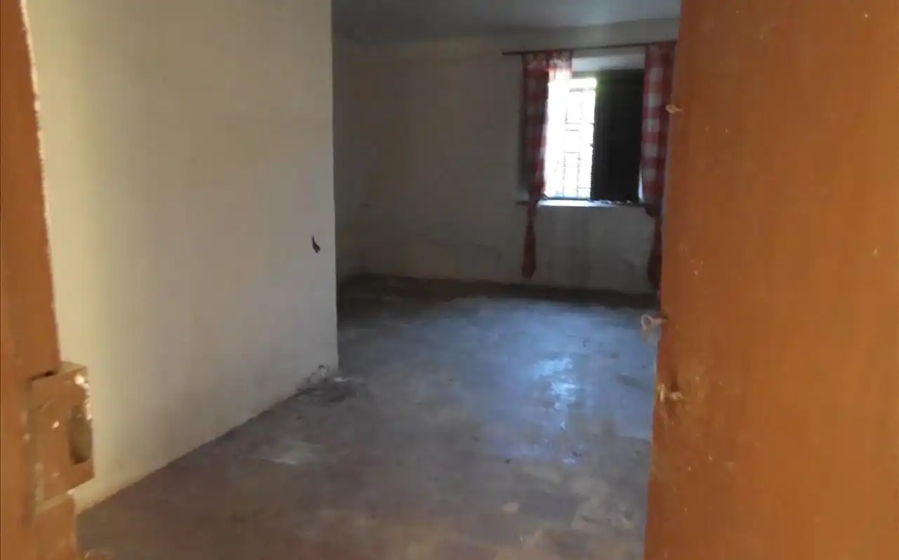 Casa adosada en venta en Valde-Ucieza