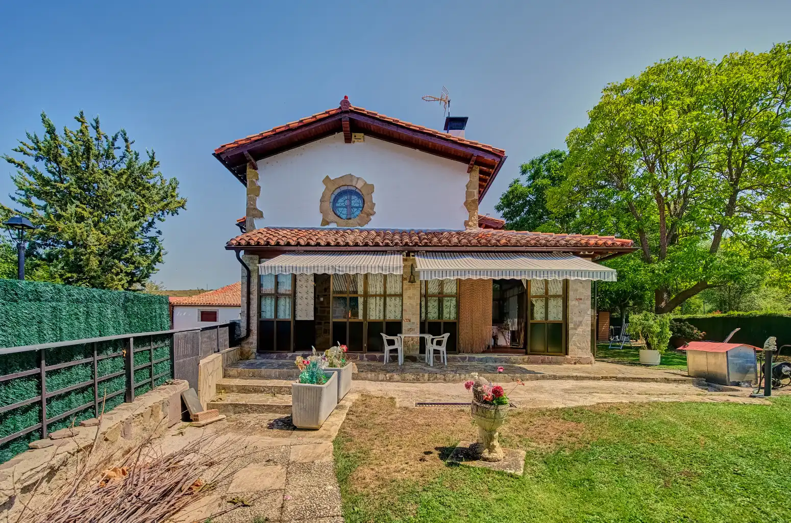 Außenansicht von Haus oder Chalet zum Verkauf in Aranguren mit Klimaanlage, Heizung und Privatgarten