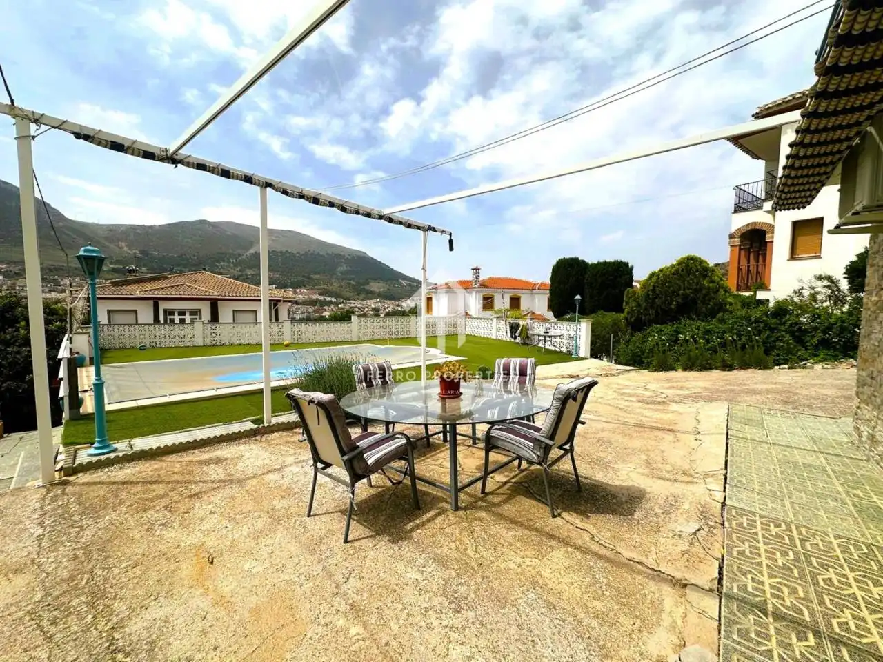 Terrassa de Casa o xalet en venda en Loja amb Aire condicionat, Jardí privat i Terrassa