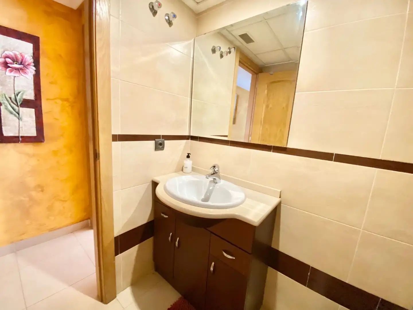 Bathroom of Attic for rent in Guardamar del Segura  with Air Conditioner, Heating and Furnished