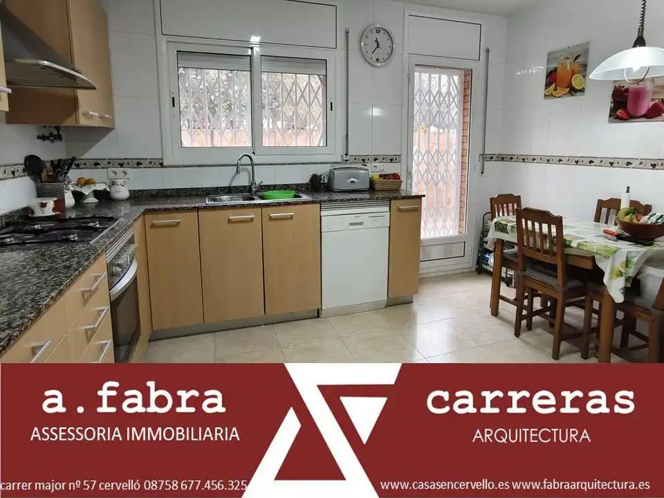 Casa con terrazza in vendita a Cervelló