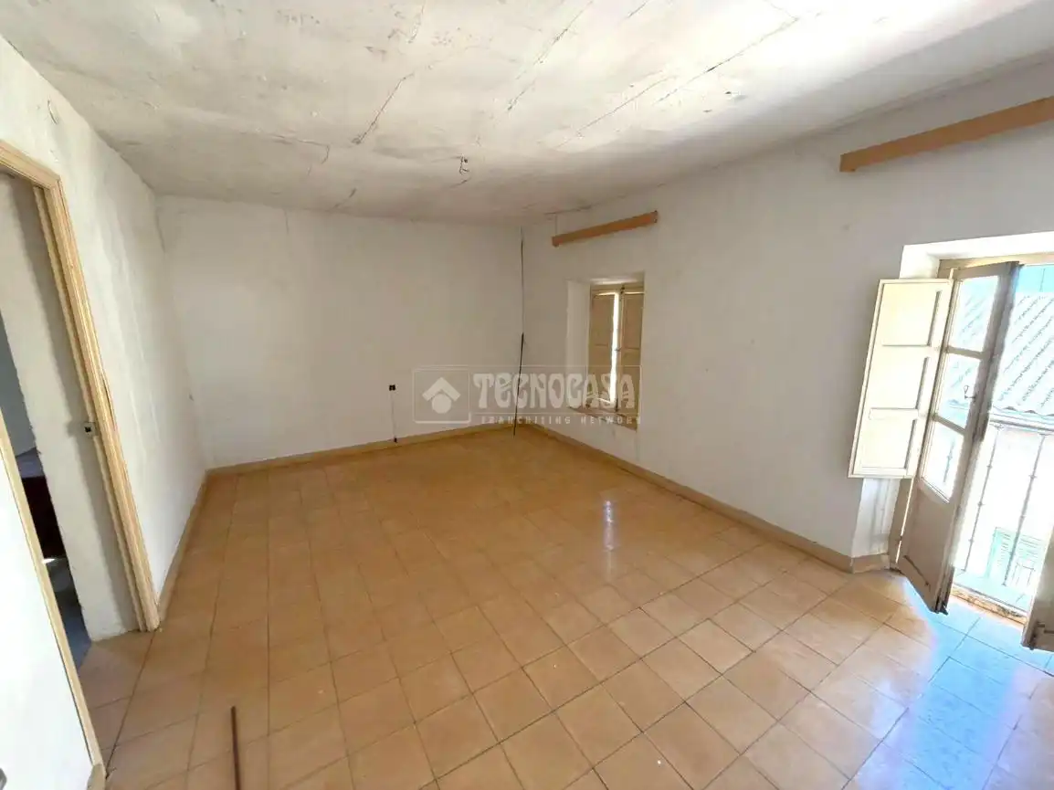 Finca rústica en venda en Cebolla amb Jardí privat