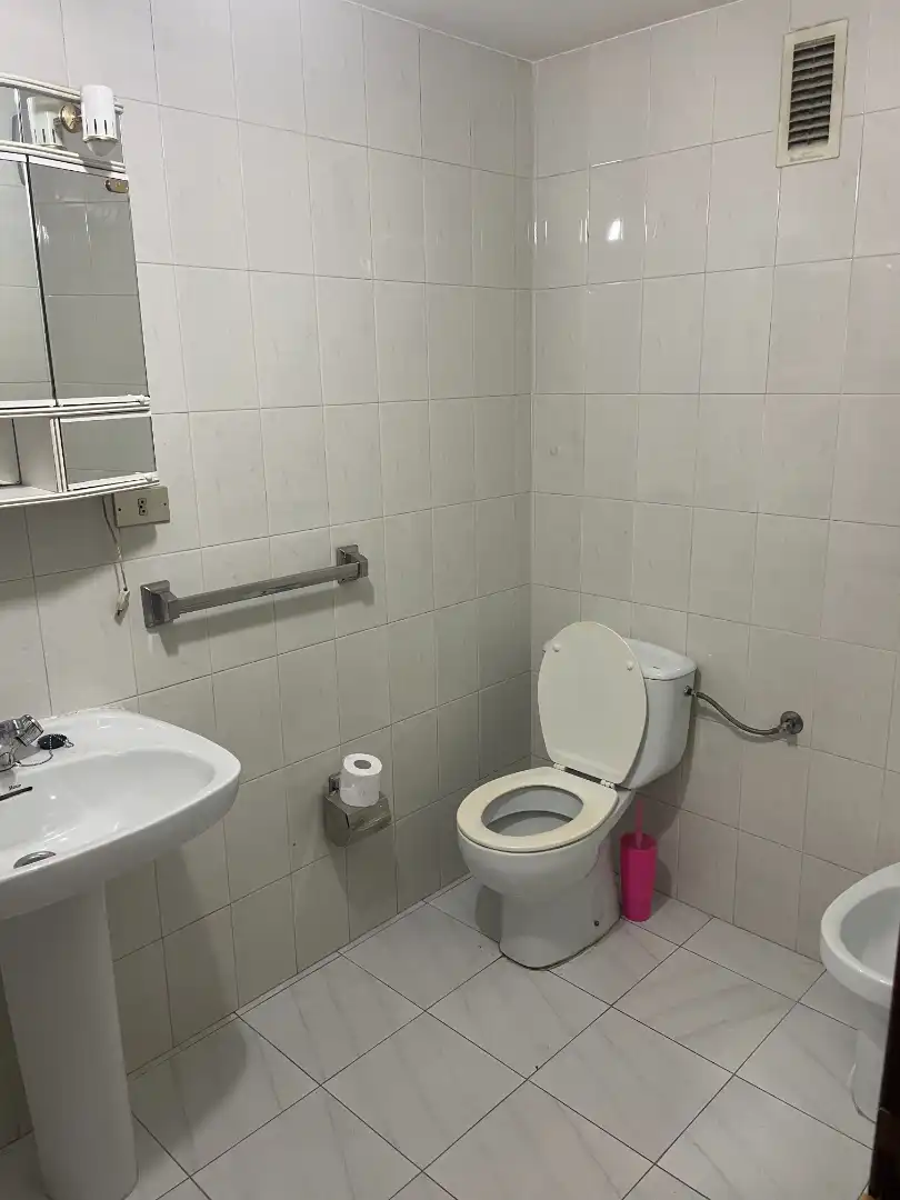 Baño de Piso en venta en Tui con Amueblado y Balcón