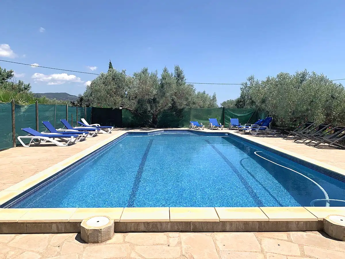 Piscina de Finca rústica en venda en Camarles amb Aire condicionat, Calefacció i Jardí privat