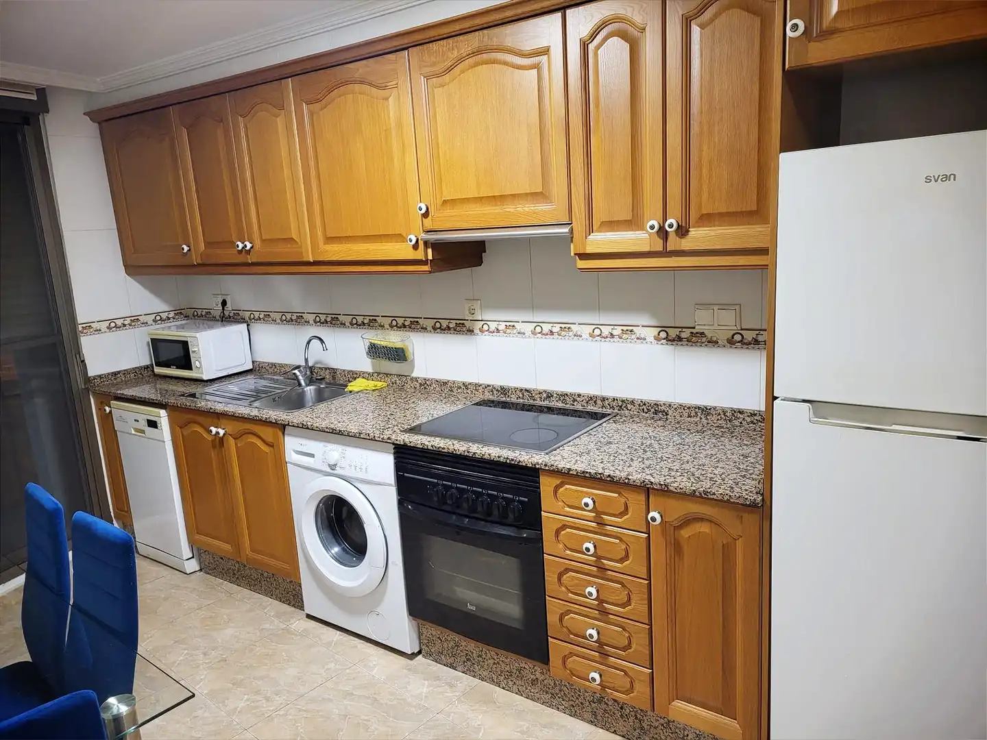 Kitchen of Flat for sale in Vall d'Alba  with Terrace, Storage room and Furnished
