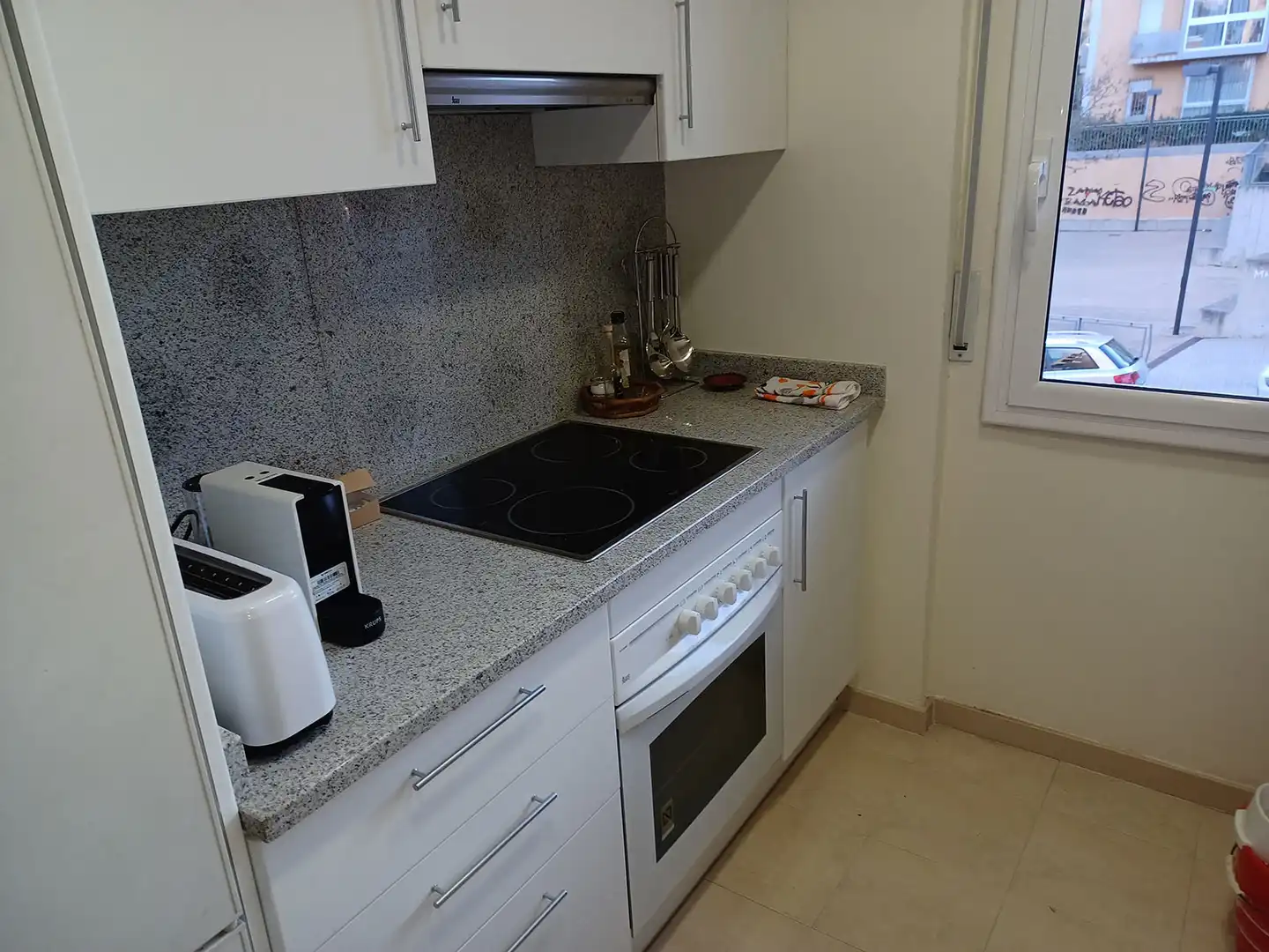 Cuina de Planta baixa en venda en Figueres amb Aire condicionat, Calefacció i Terrassa