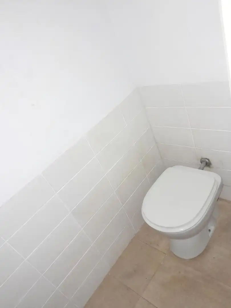 Badezimmer von Einfamilien-Reihenhaus zum Verkauf in Albacete mit Klimaanlage, Heizung und Terrasse