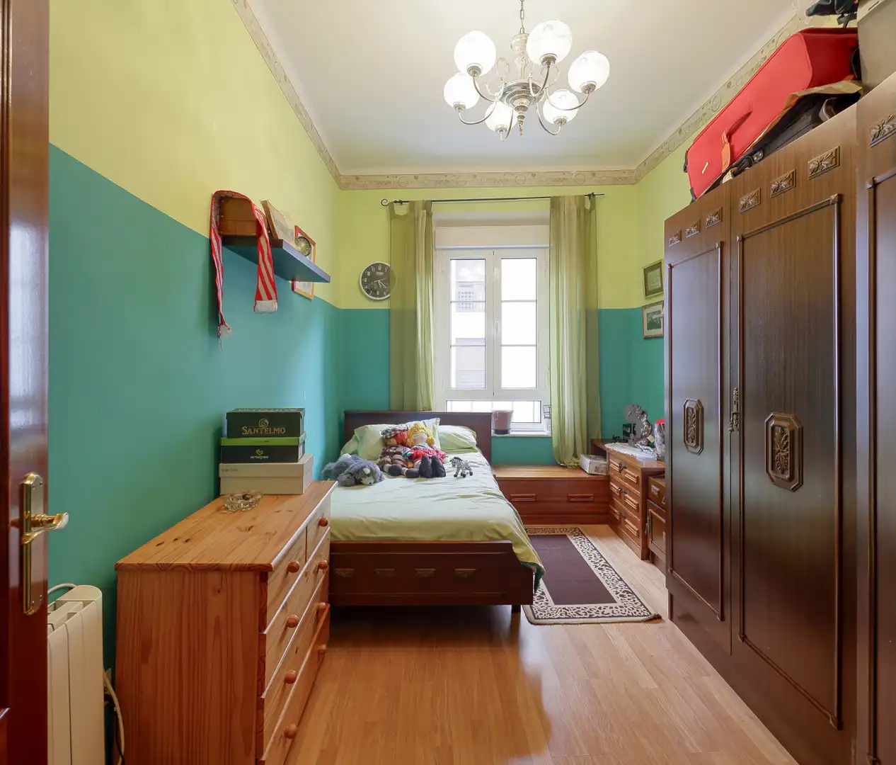Habitación de Piso en venta en Oviedo  con Calefacción