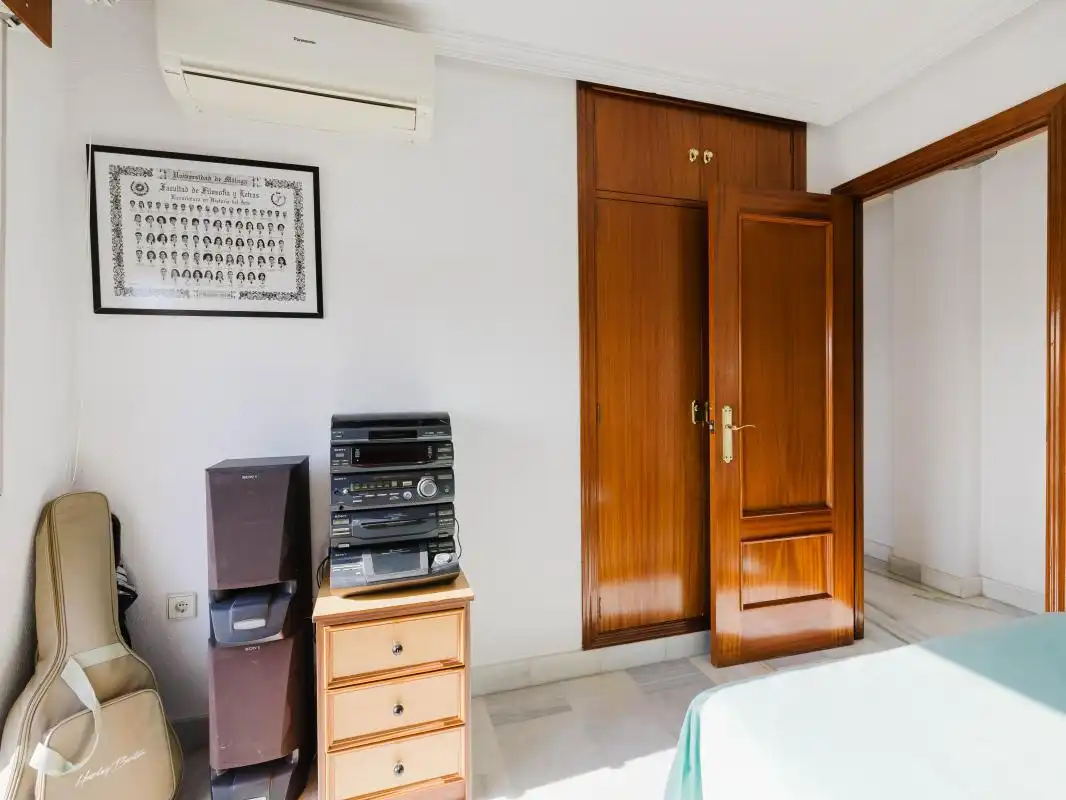 Habitación de Ático en venta en Málaga con Aire acondicionado, Calefacción y Jardín privado