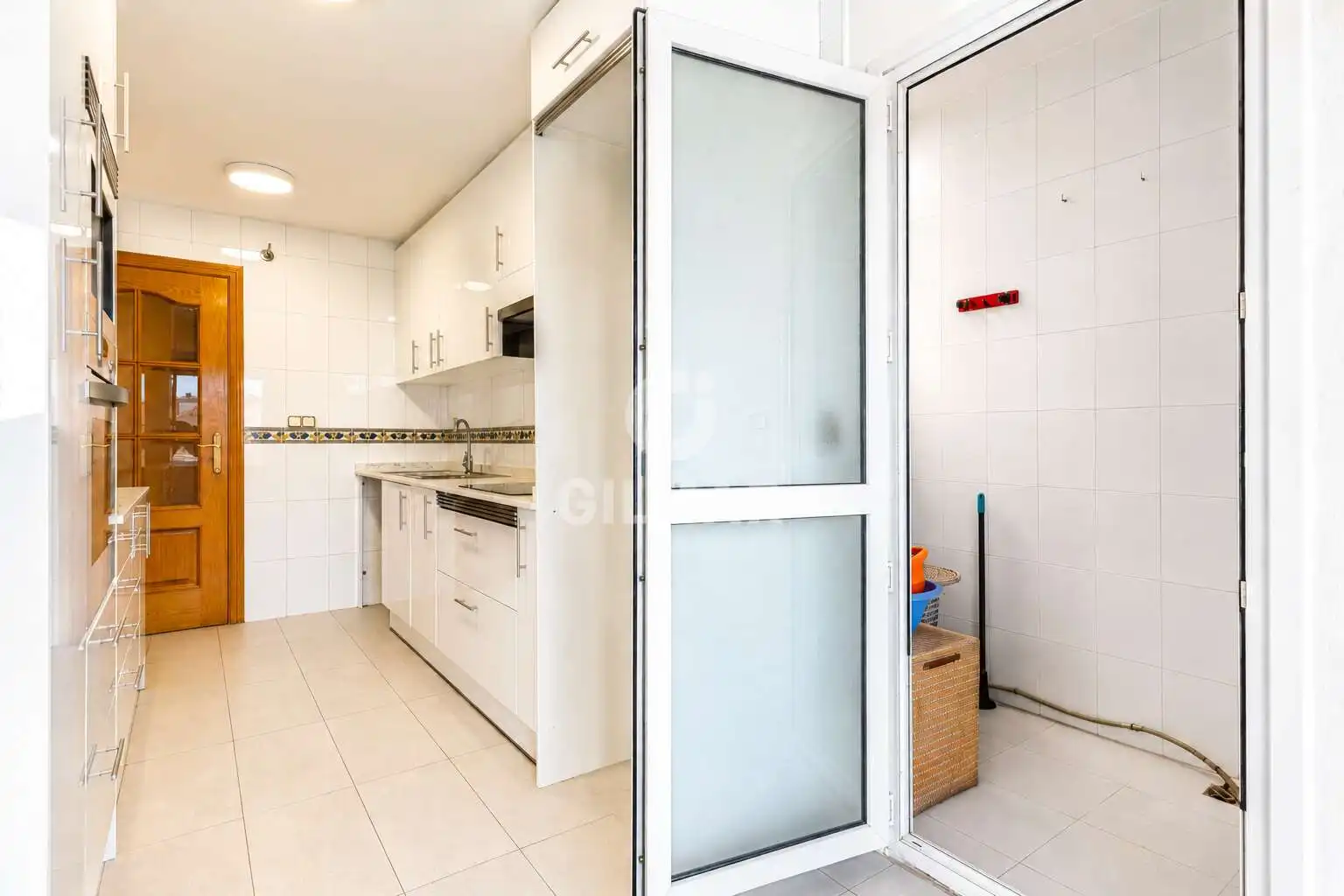 Kitchen of Flat for sale in Boadilla del Monte  with Heating, Private garden and Storage room