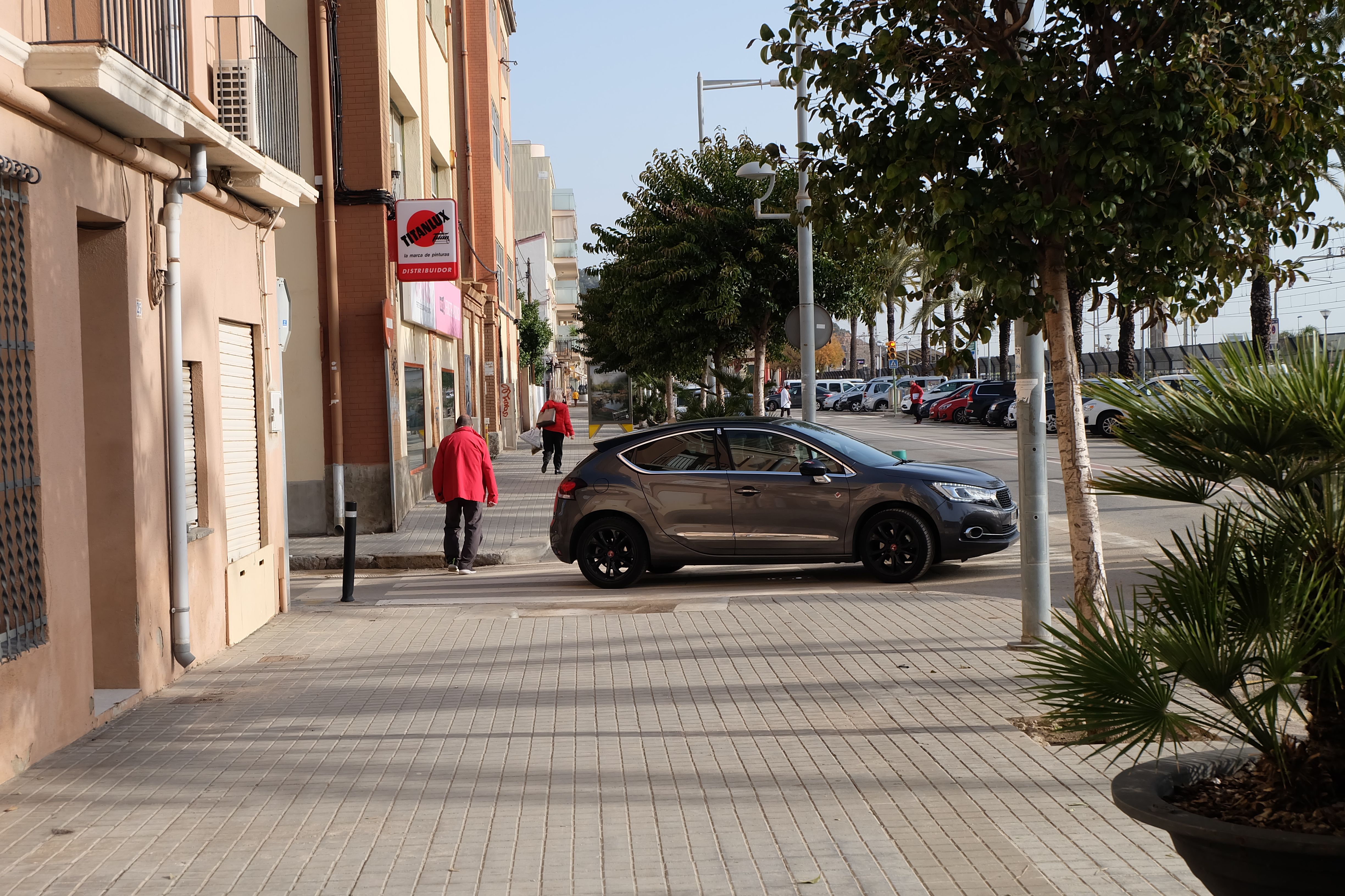 Exterior view of Premises for sale in Montgat  with Air Conditioner and Furnished