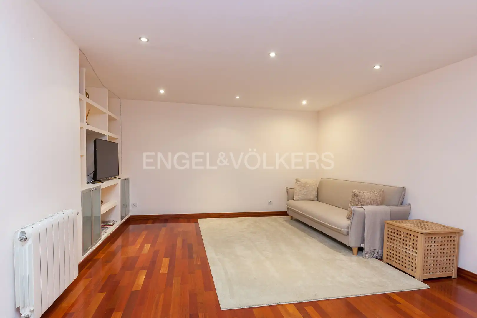 Sala d'estar de Casa o xalet de lloguer en Pozuelo de Alarcón amb Aire condicionat, Calefacció i Jardí privat