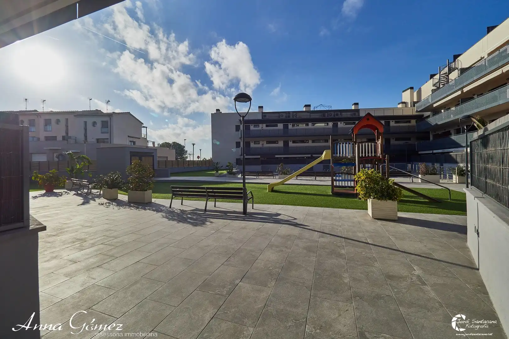 Vista exterior de Planta baja en venta en El Vendrell con Calefacción, Parquet y Terraza