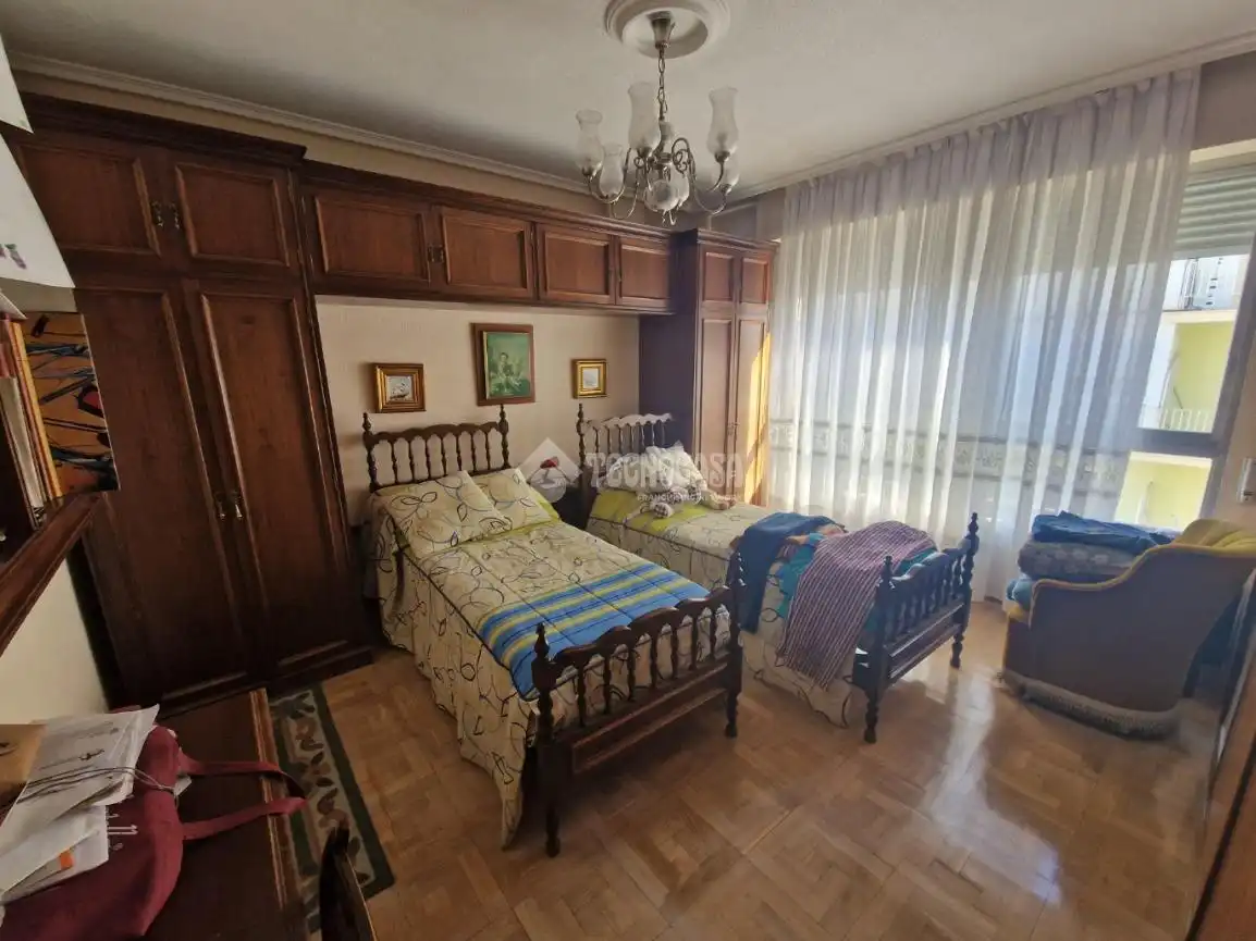 Habitación de Piso en venta en Palencia con Calefacción, Parquet y Terraza