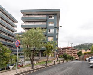 Vista exterior de Local en venda en Bilbao  amb Aire condicionat