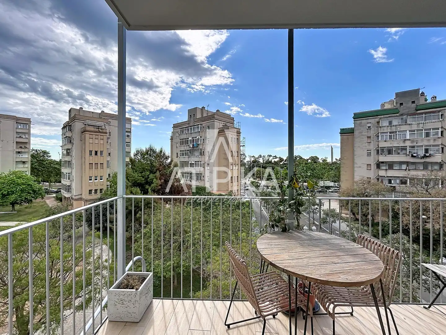 Exterior view of Flat for rent in Barcelona  with Air Conditioner, Parquet flooring and Terrace