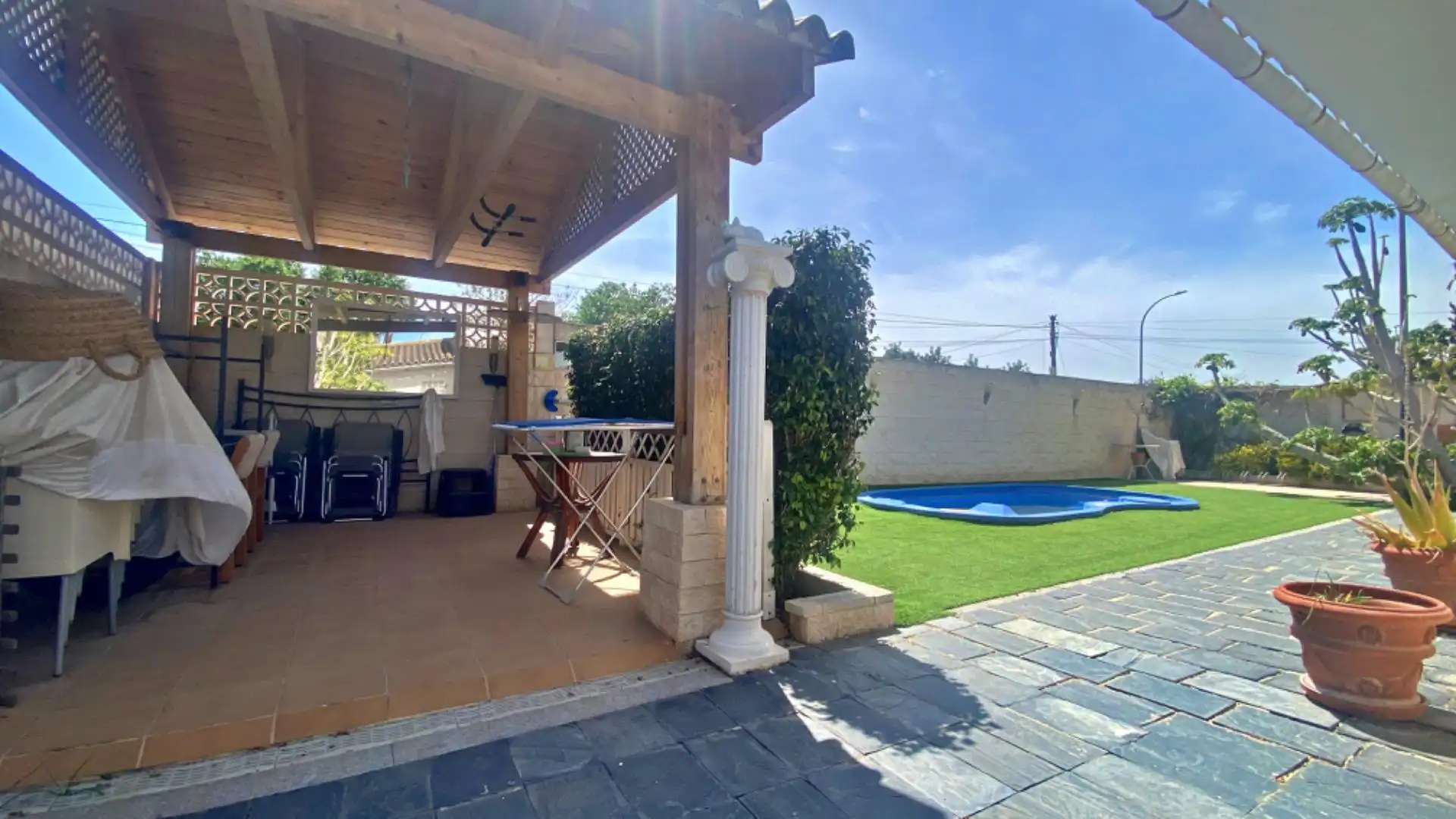 Terrassa de Casa o xalet en venda en El Campello amb Aire condicionat, Calefacció i Jardí privat