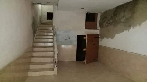 Balaguer (Lérida). "OKUPADO" (no se puede visitar ni hipotecar).
