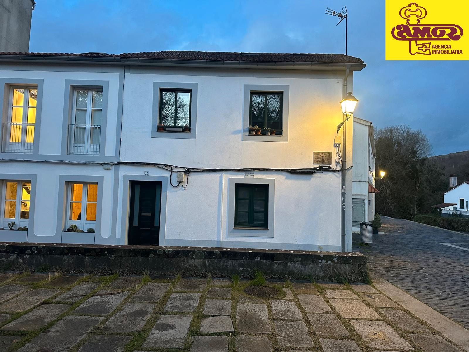 Exterior view of Single-family semi-detached for sale in Santiago de Compostela   with Heating, Private garden and Terrace