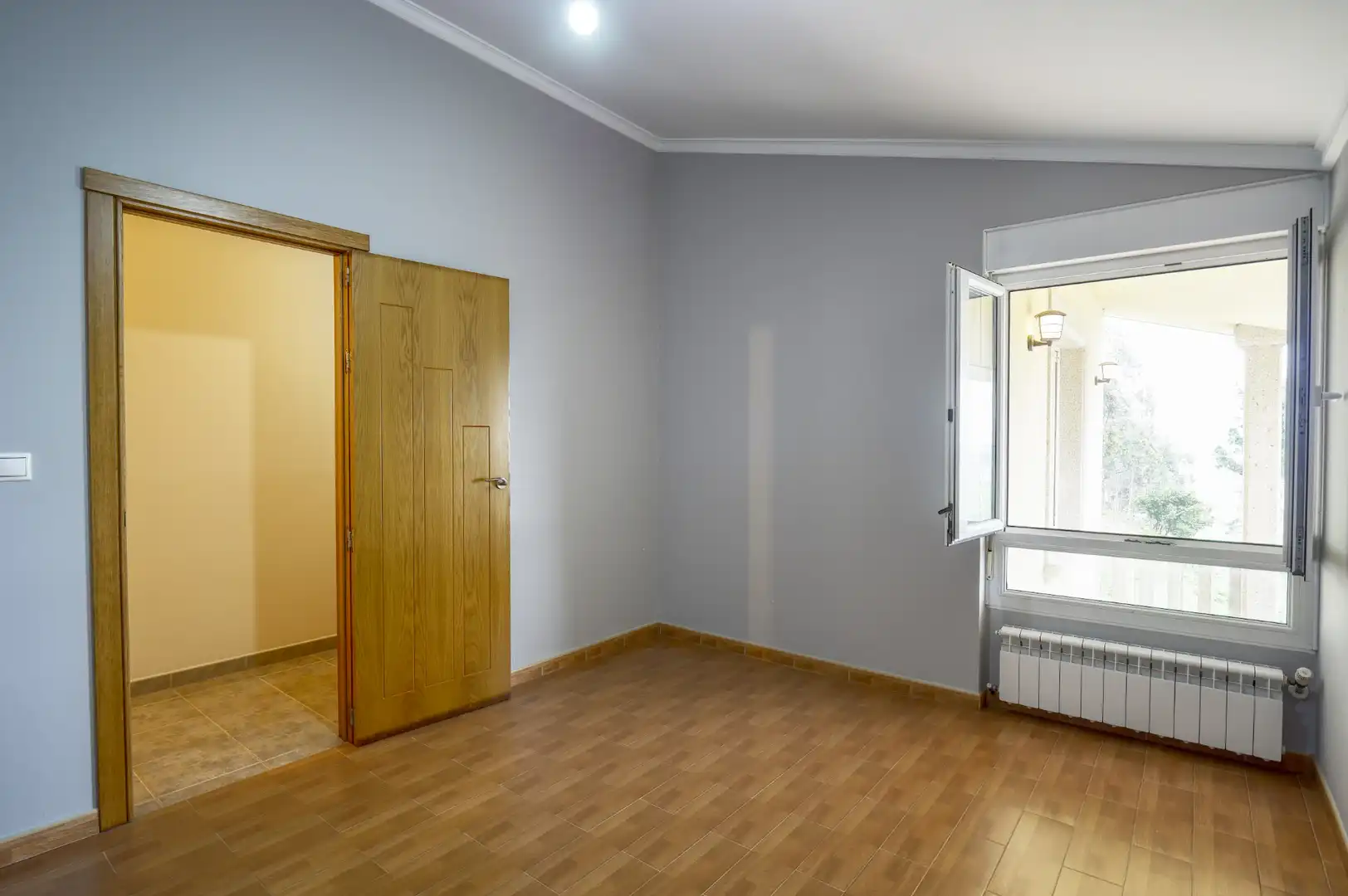 Dormitori de Casa o xalet en venda en Malpica de Bergantiños amb Calefacció, Jardí privat i Parquet