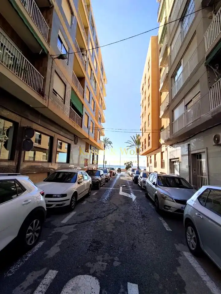 Vista exterior de Piso en venta en Santa Pola con Aire acondicionado y Amueblado