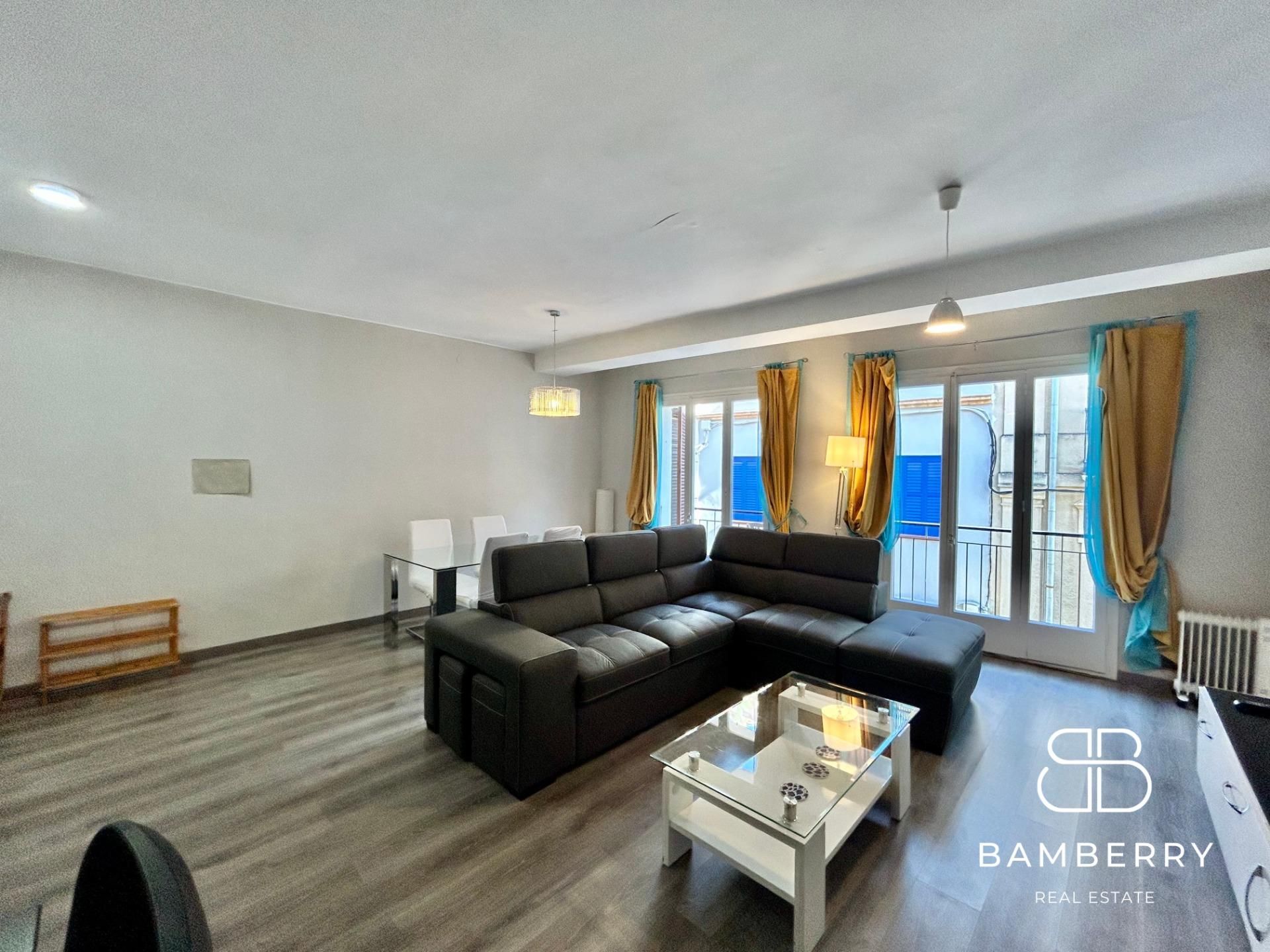 Living room of Flat for sale in Sitges  with Parquet flooring and Balcony