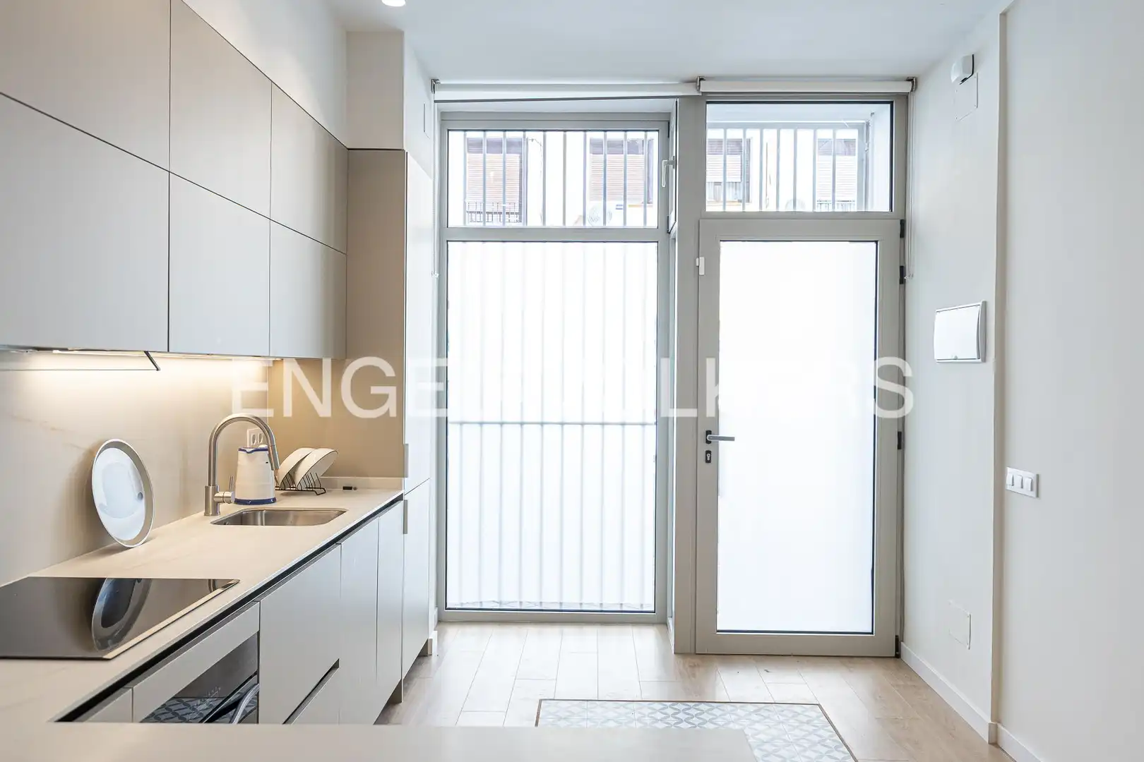 Küche von Maisonette zum Verkauf in Madrid mit Klimaanlage, Heizung und Terrasse