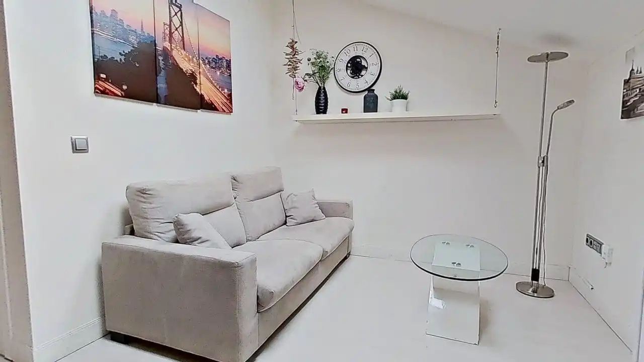 Wohnzimmer von Wohnung zur Miete in Madrid mit Klimaanlage, Heizung und Ofen