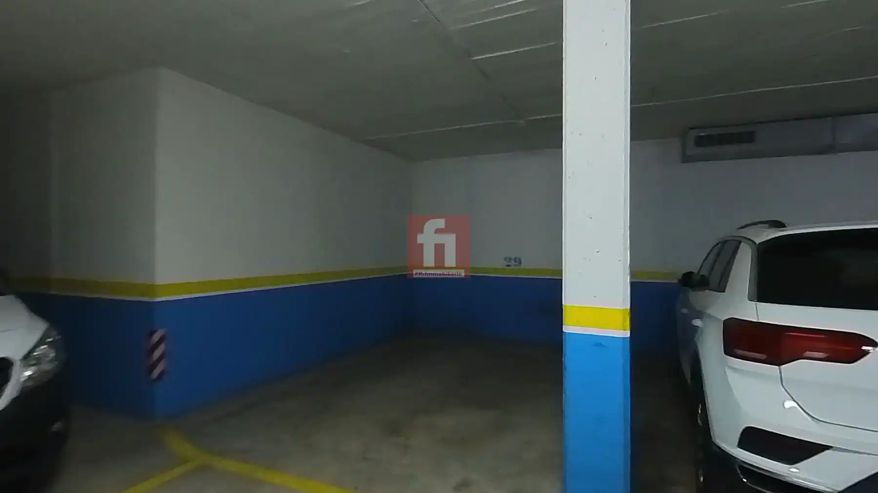 Parking de Piso en venta en Sabadell con Aire acondicionado, Calefacción y Trastero