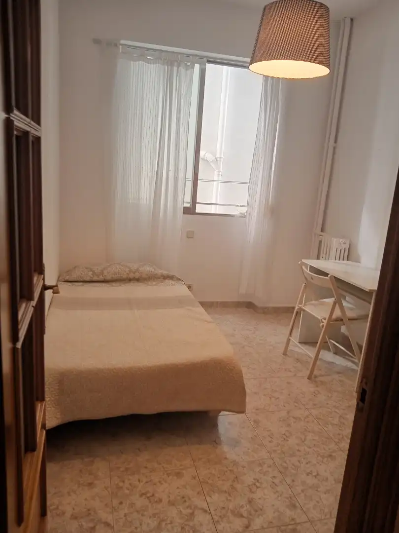 Room in Calle del Doctor Castelo, Ibiza de Madrid
