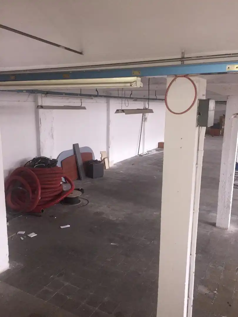 Fabrikhallen zur Miete in Cementiri Vell