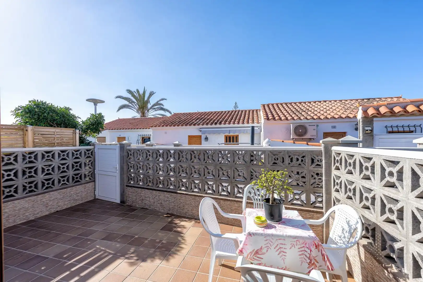Terraza de Casa adosada en venta en San Bartolomé de Tirajana con Terraza, Amueblado y Piscina comunitaria