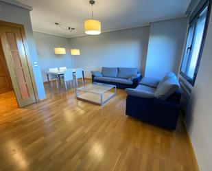 Living room of Apartment to rent in  Albacete Capital  with Heating, Parquet flooring and Furnished