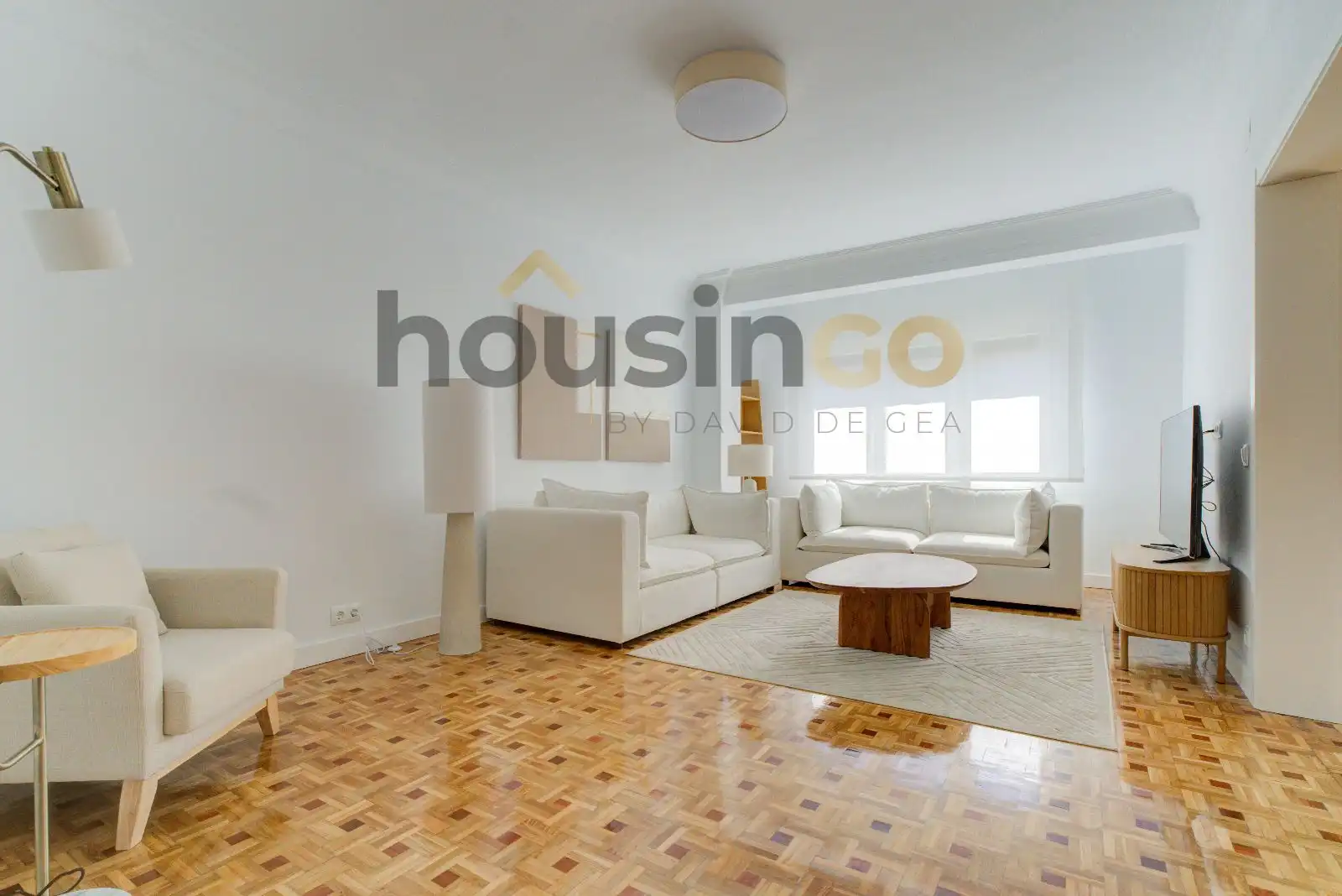 Living room of Flat for rent in Madrid  with Air Conditioner, Parquet flooring and Terrace