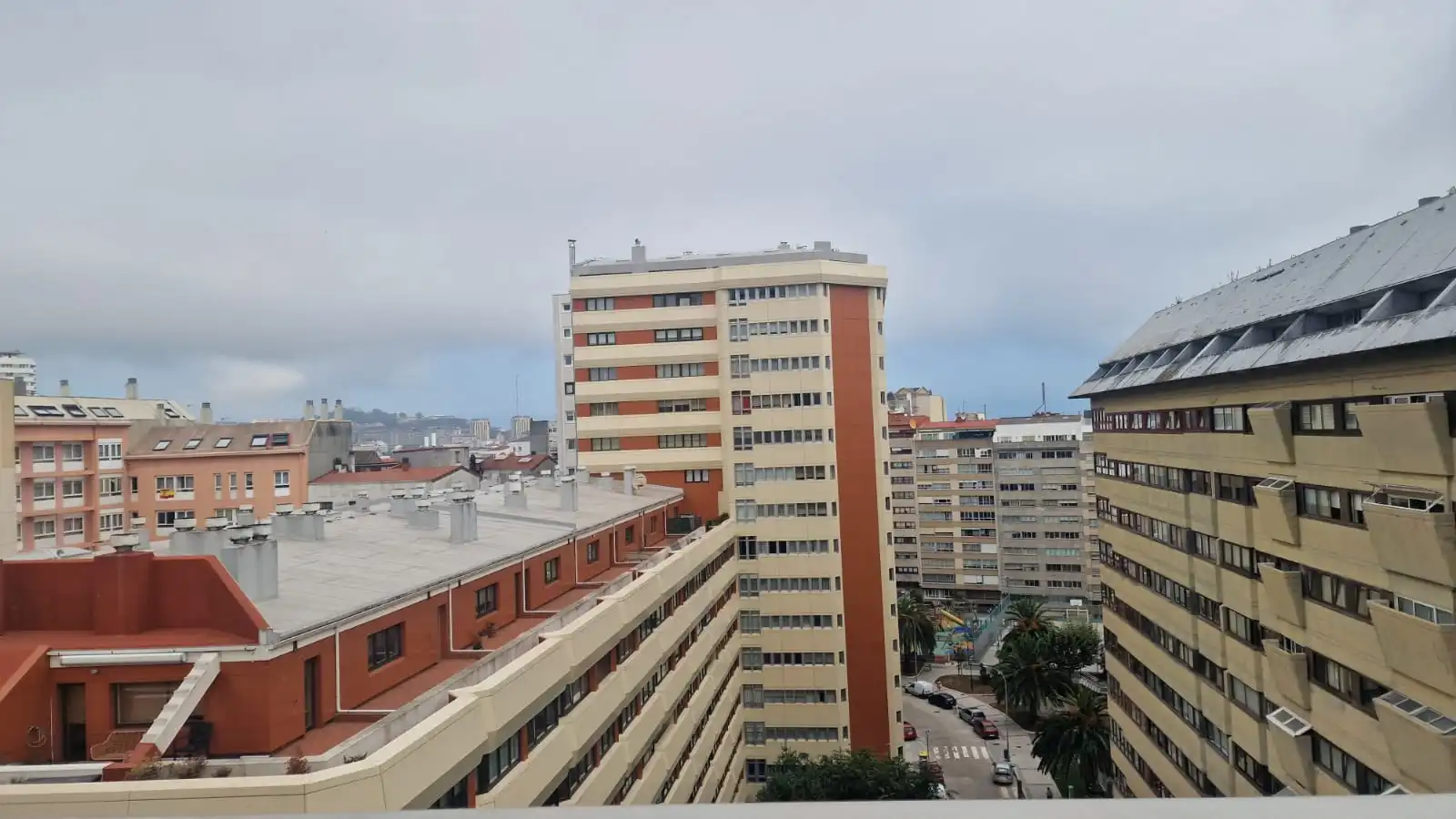 Exterior view of Attic for rent in A Coruña Capital   with Heating, Parquet flooring and Terrace