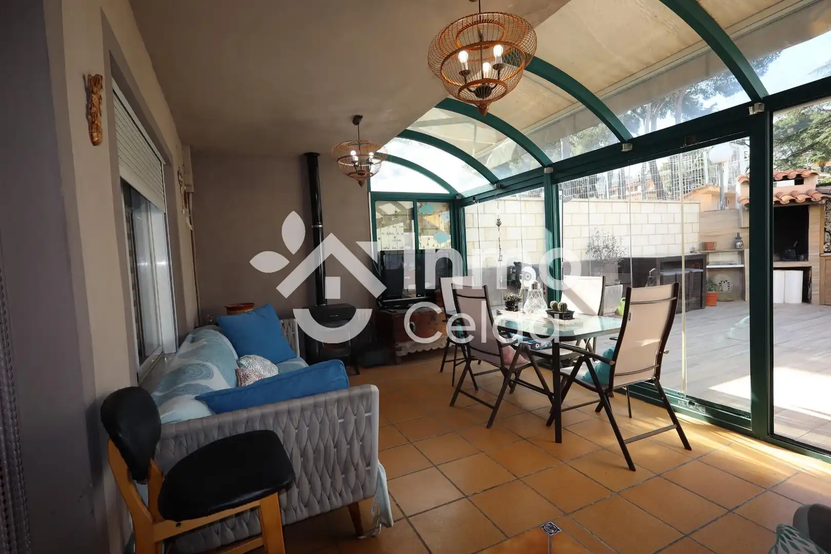 Jardín de Casa adosada en venta en Chiva con Aire acondicionado, Calefacción y Jardín privado