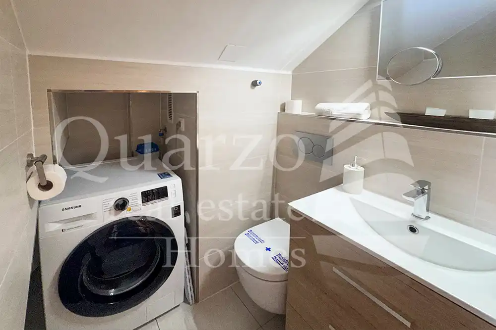 Baño de Apartamento en venta en Dénia con Aire acondicionado, Calefacción y Terraza