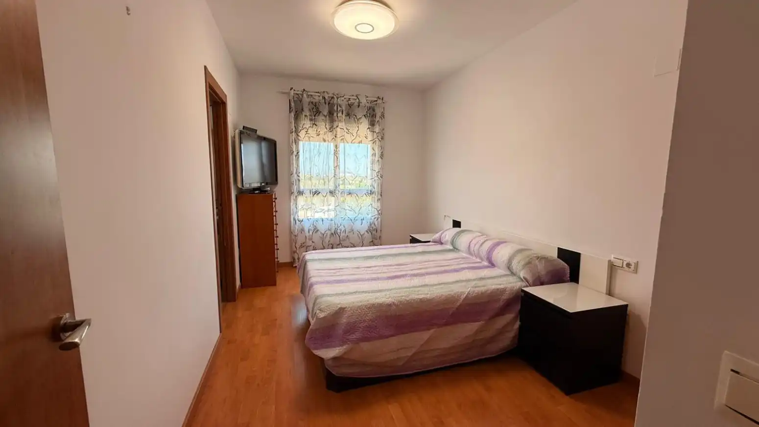 Schlafzimmer von Wohnung zur Miete in Sagunto / Sagunt mit Klimaanlage und Möbliert