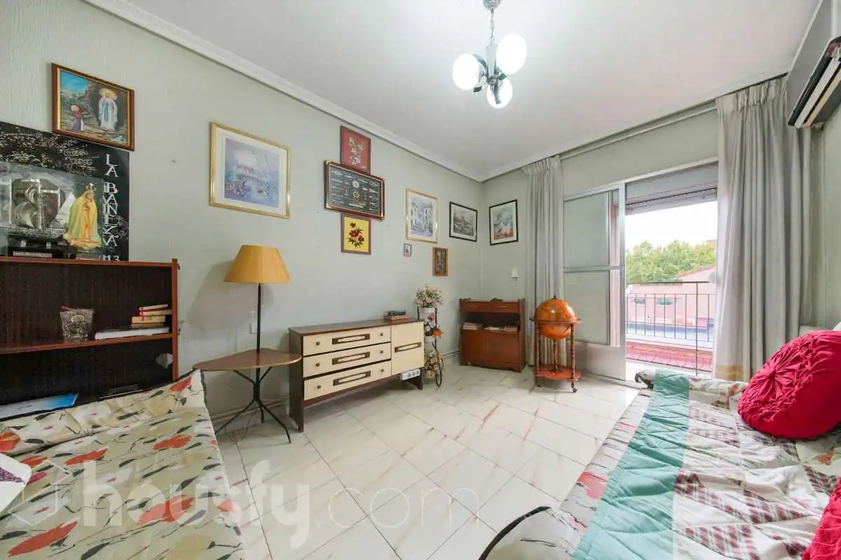 Habitación de Piso en venta en Carabanchel