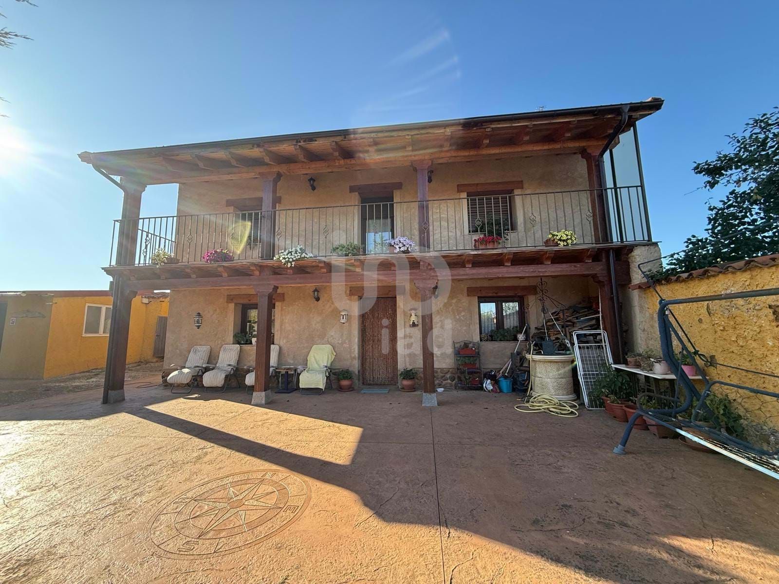 Exterior view of House or chalet for sale in Villaquilambre  with Heating and Terrace