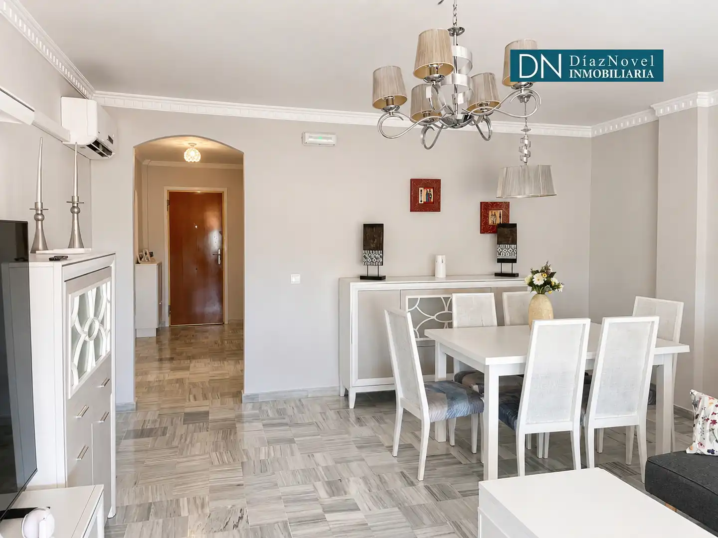 Comedor de Piso de alquiler en Rincón de la Victoria con Aire acondicionado, Terraza y Amueblado