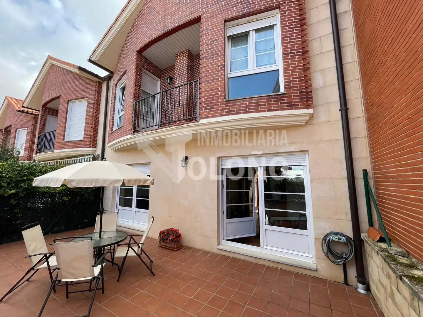 Terrace of Detached homes for sale in Cihuri  with Heating, Parquet flooring and Furnished