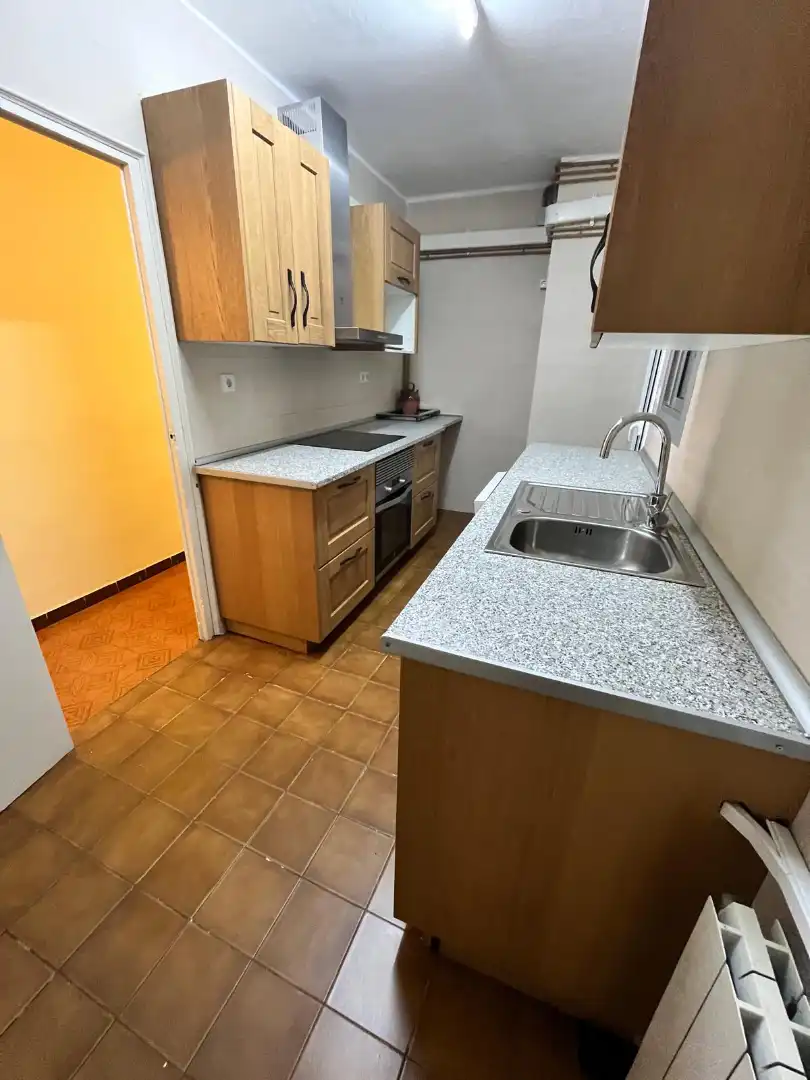 Cuina de Pis en venda en L'Hospitalet de Llobregat amb Aire condicionat, Calefacció i Parquet