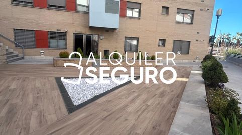 Foto 2 de Piso de alquiler en Periodista Aquilino Morcillo Herrera, Cerrillo de Maracena - Periodistas, Granada Capital