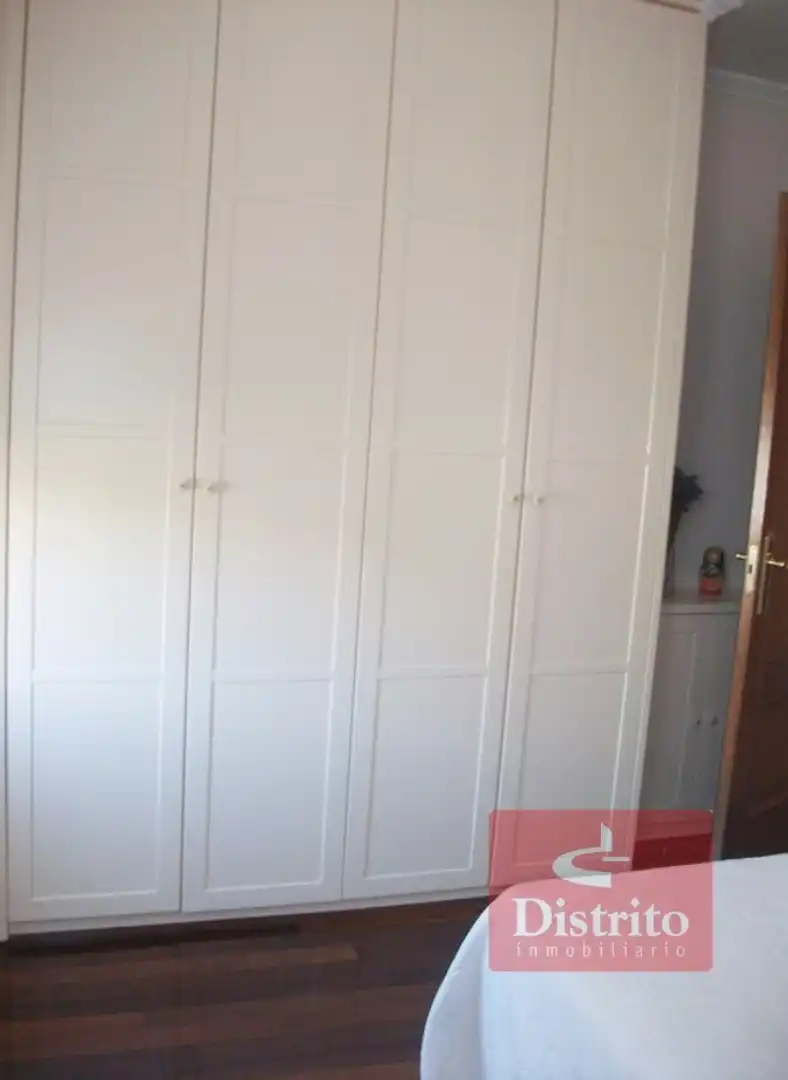 Habitación de Piso de alquiler en Santander con Calefacción y Amueblado