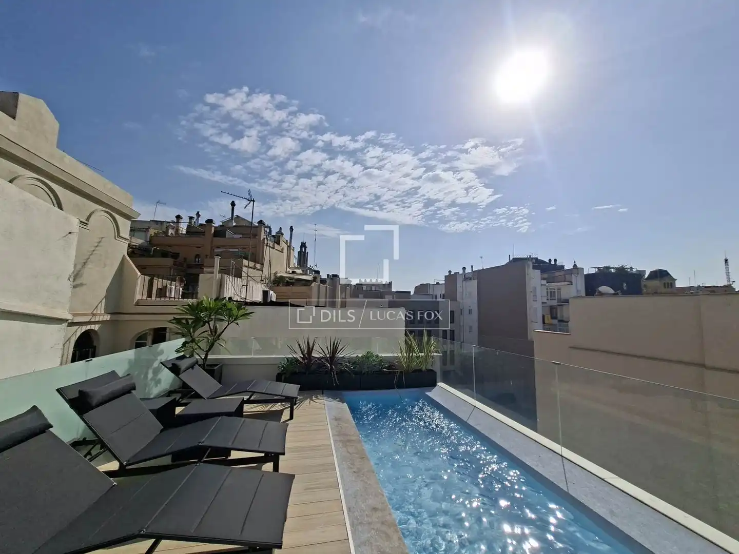Piscina de Pis en venda en Barcelona amb Aire condicionat, Calefacció i Parquet
