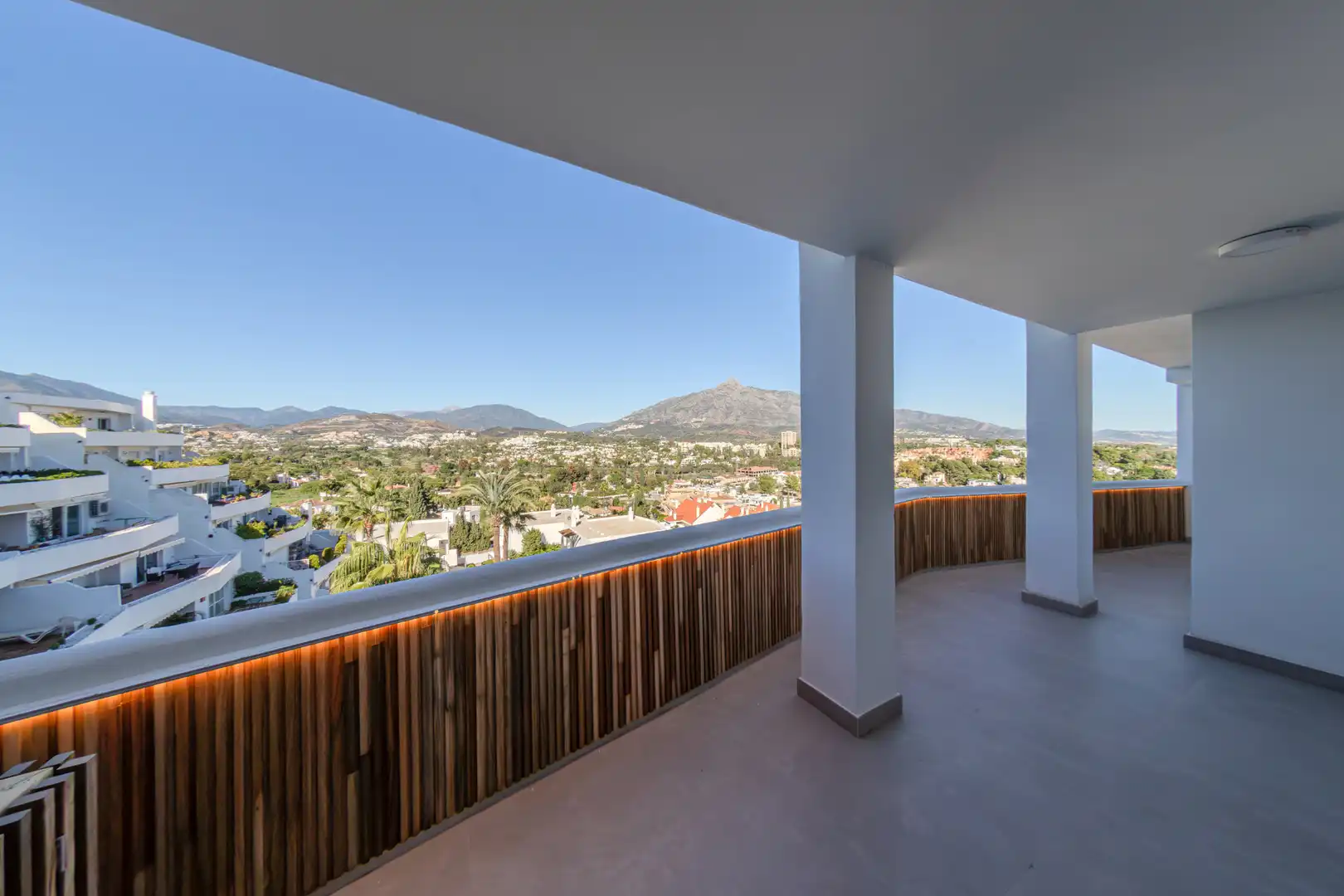 Apartament amb piscina en venda a Nueva Andalucía, imagen 29