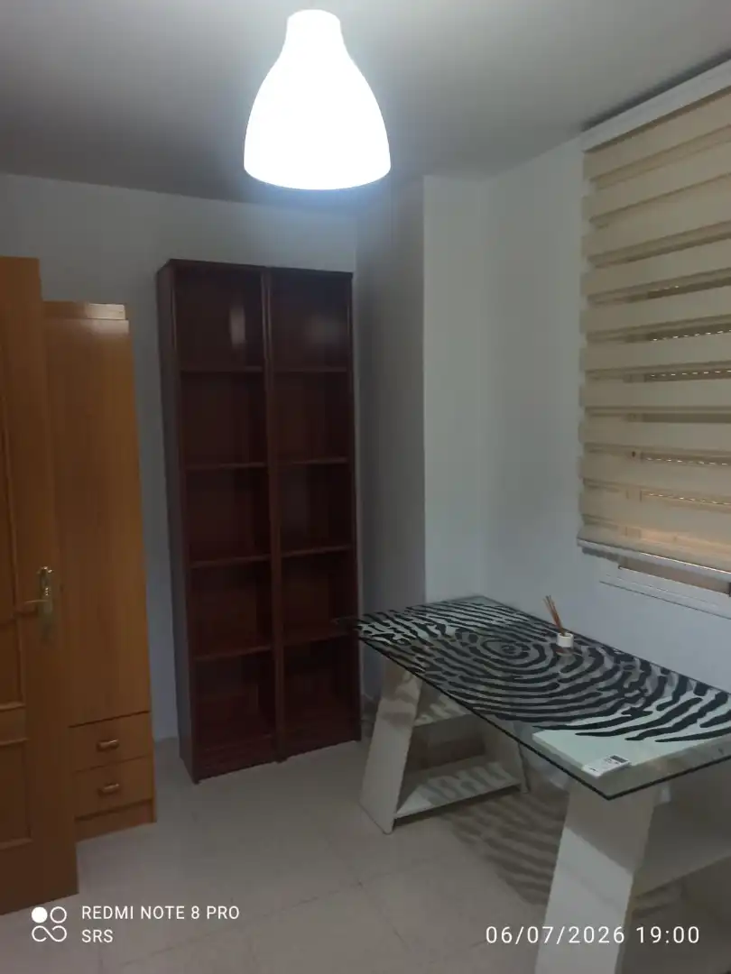 Habitación de Piso de alquiler en Málaga con Aire acondicionado, Terraza y Amueblado