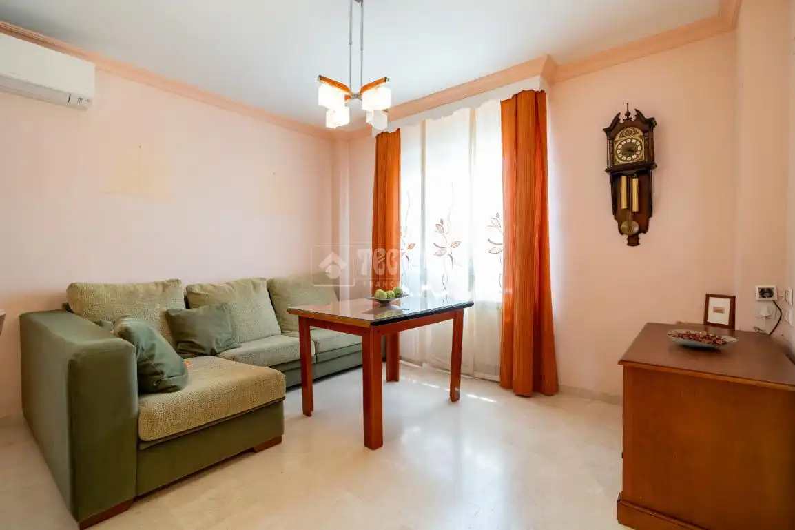 Sala de estar de Casa adosada en venta en Jun