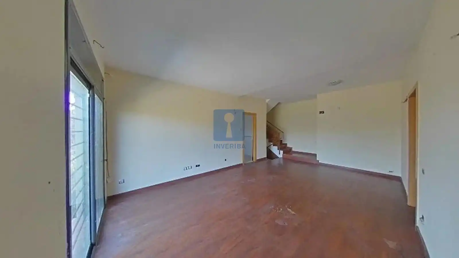 Sala d'estar de Casa o xalet en venda en Cervelló amb Calefacció, Terrassa i Traster